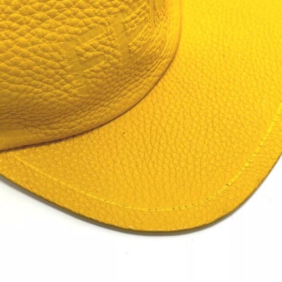 FENDI FXQ768 logo cap Leather yellow